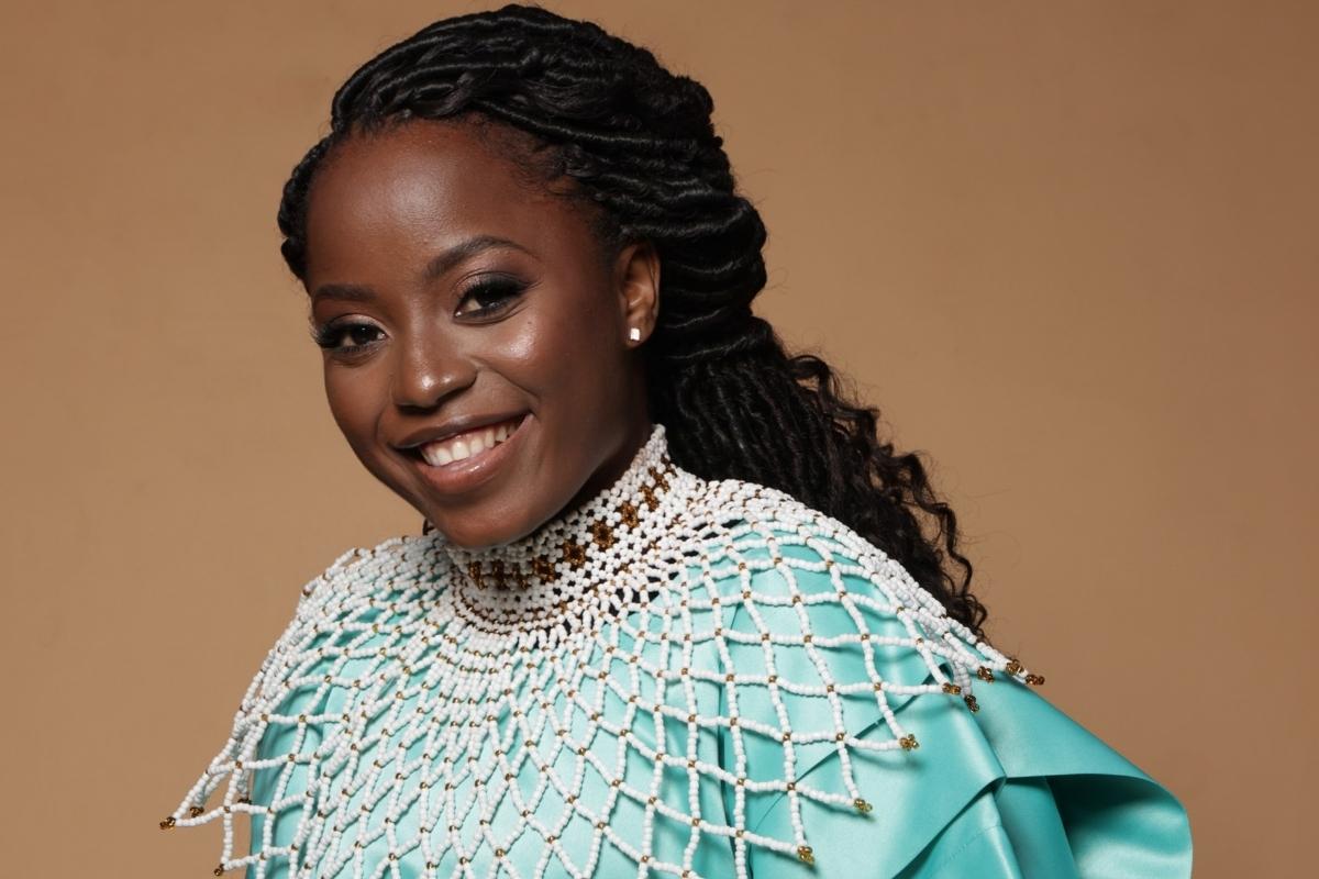 Adoradora, cantora e compositora, Nair Nany é a mais recente contratada da DMG