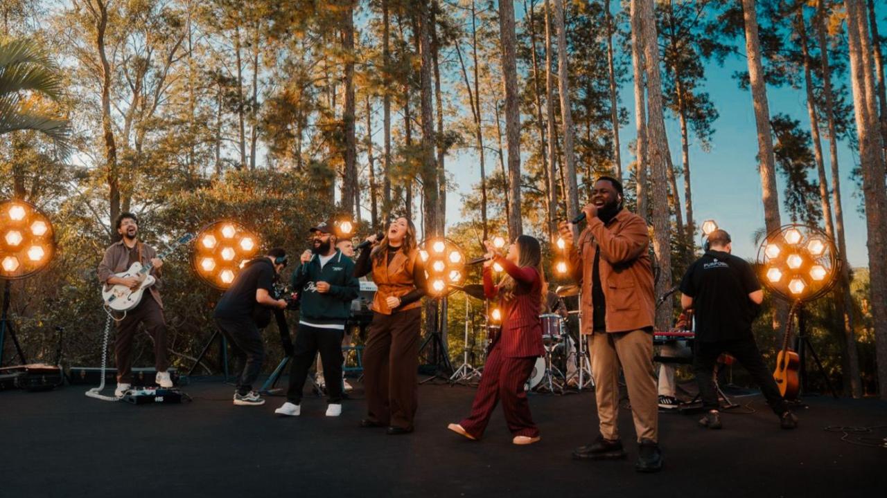 Ana Nóbrega apresenta “Não há outro lugar”, gravado ao vivo em Atibaia