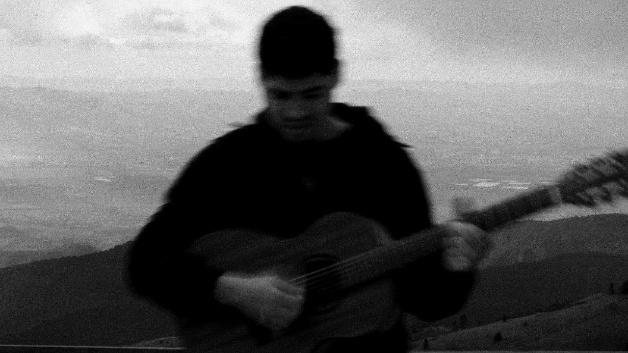 O cantor Igor Roque apresenta o EP “Cuida de Mim” e o clipe da faixa-título do projeto