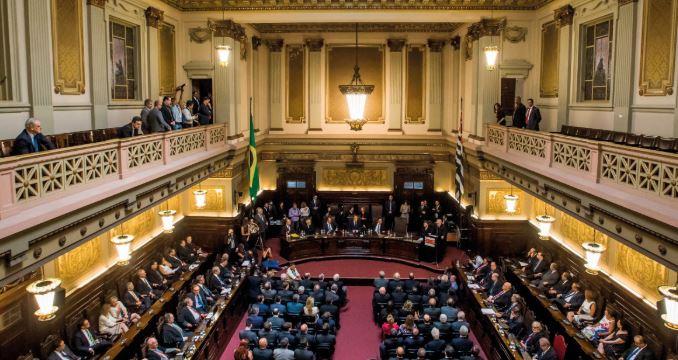 STF autoriza parentes de juízes em cargo de assistente no TJ/SP