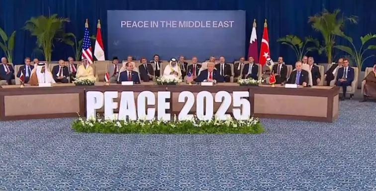 Trump assina documento oficial do acordo de cessar-fogo em Gaza