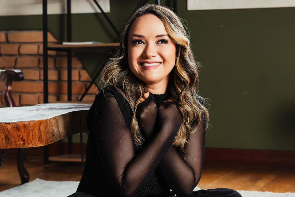 Herika Cristina lança “Tua Glória Vale Mais”, canção que revela o valor incomparável da presença de Deus