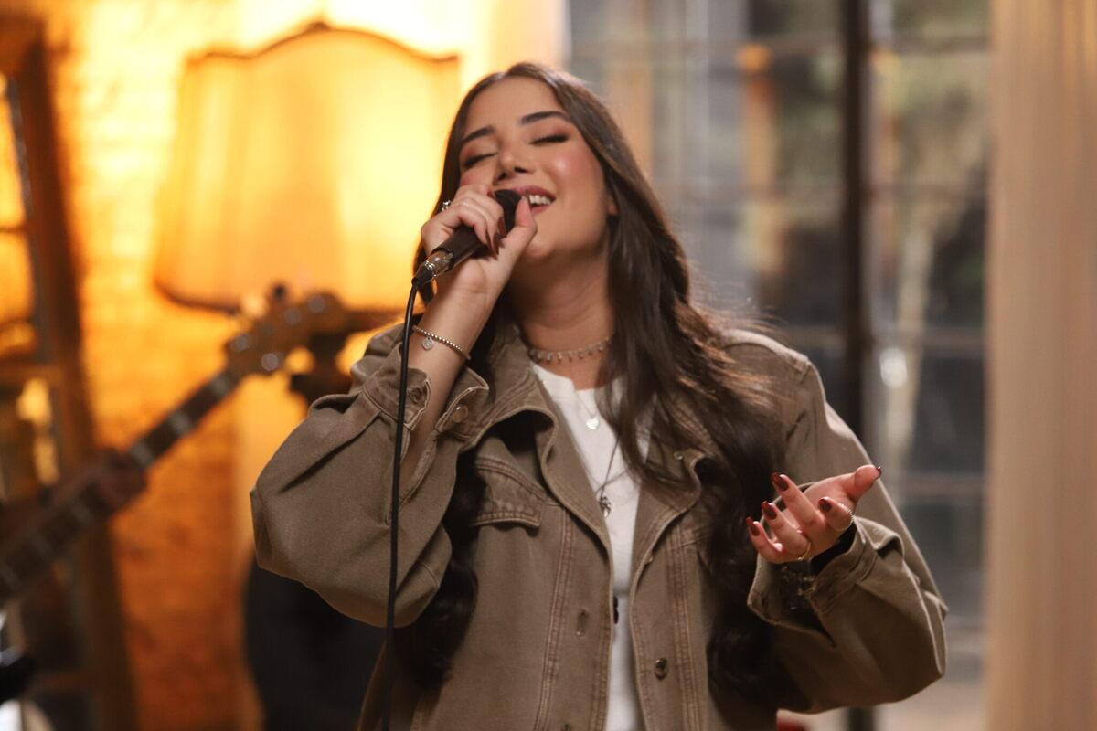 Brenda Danese apresenta seu novo single e clipe, “Eu Vi Jesus”