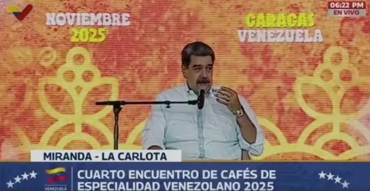 Maduro reaparece em Caracas em meio a boatos de que teria fugido