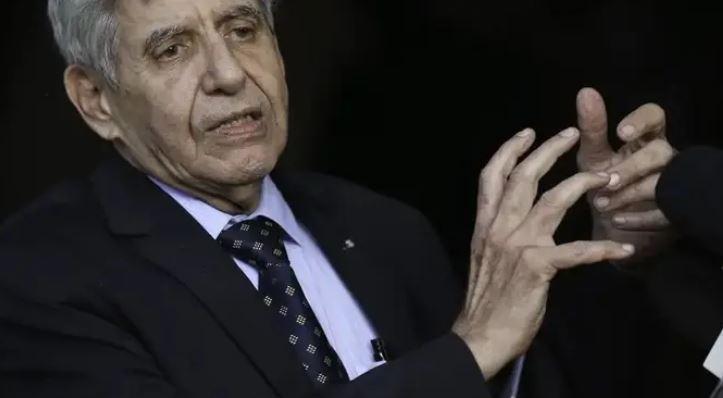 Moraes dá 15 dias à PF para confirmar se Heleno tem Alzheimer