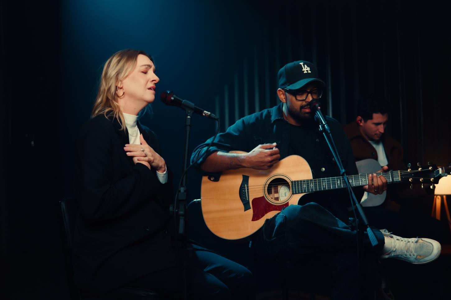 Lucas e Evelyn lançam o EP completo “Tudo Que Eu Preciso”