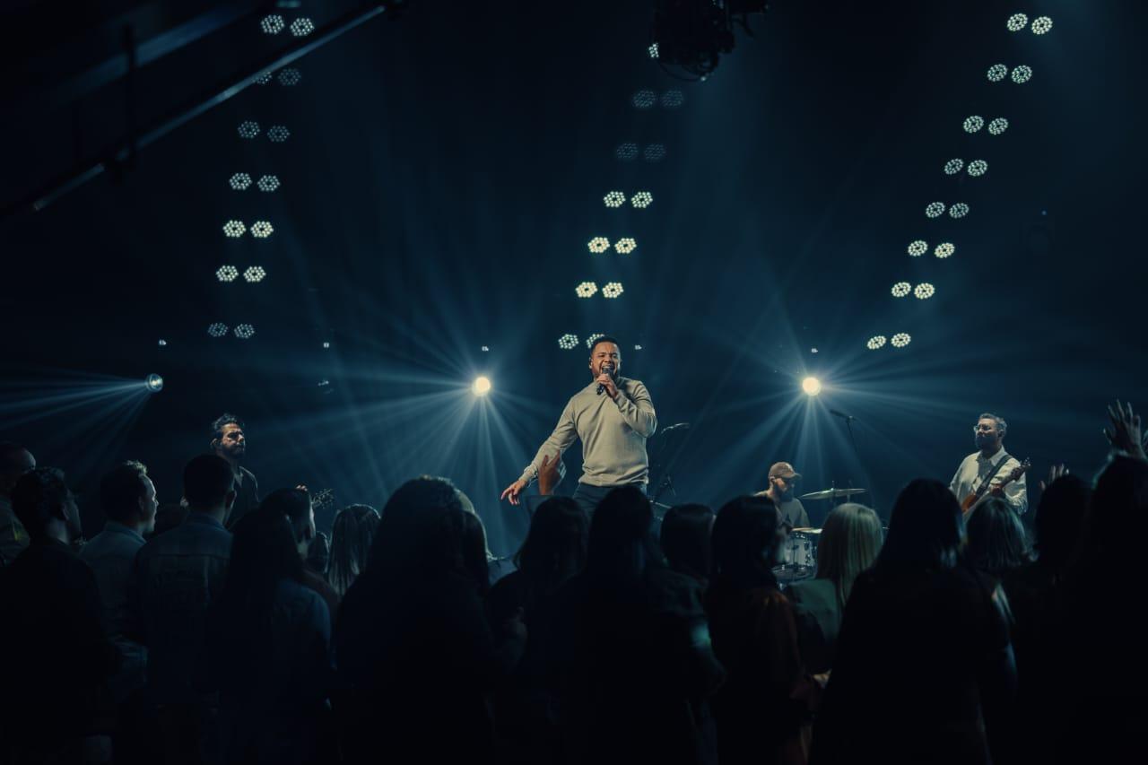 Nilson Junior lança “Filho Pródigo” e emociona ao retratar volta aos braços do Pai