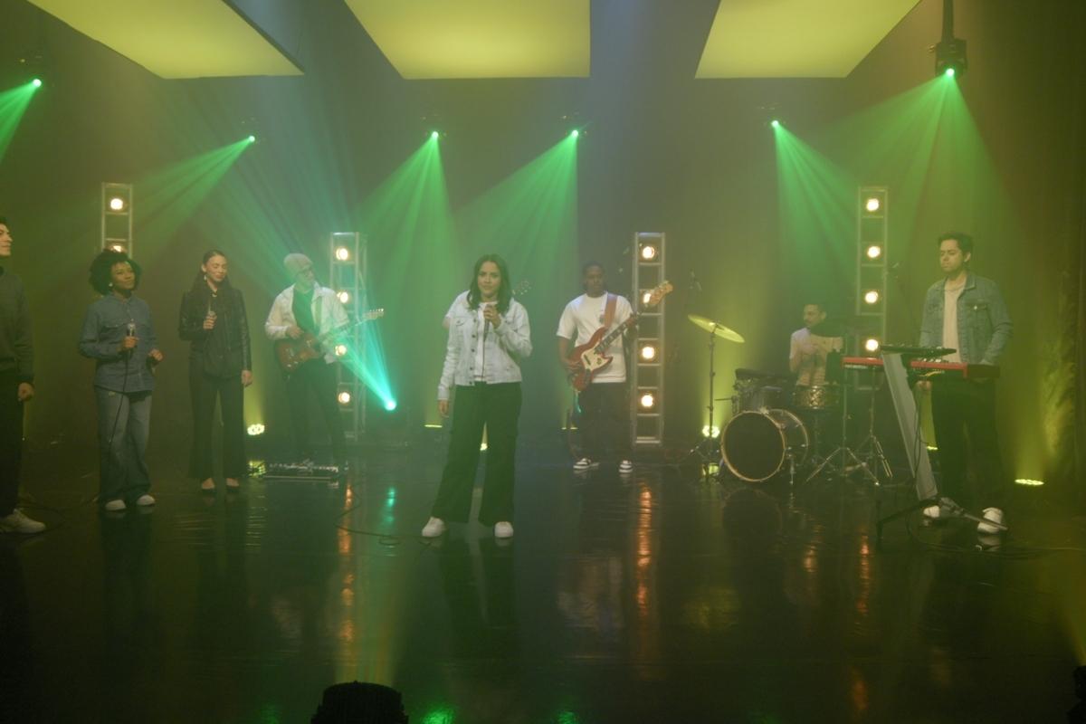 Raquel Santos lança “No Ritmo Desse Som”, uma canção de fé, descanso e alegria no Senhor