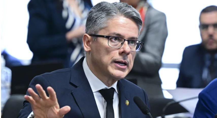 Depois de manobra de governo e pressão do STF, relatório da CPI do Crime Organizado é rejeitado