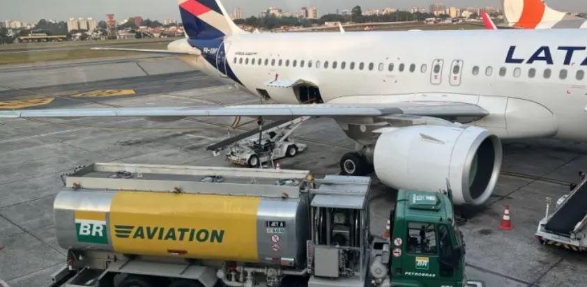Petrobras eleva preço do querosene de aviação em 18%