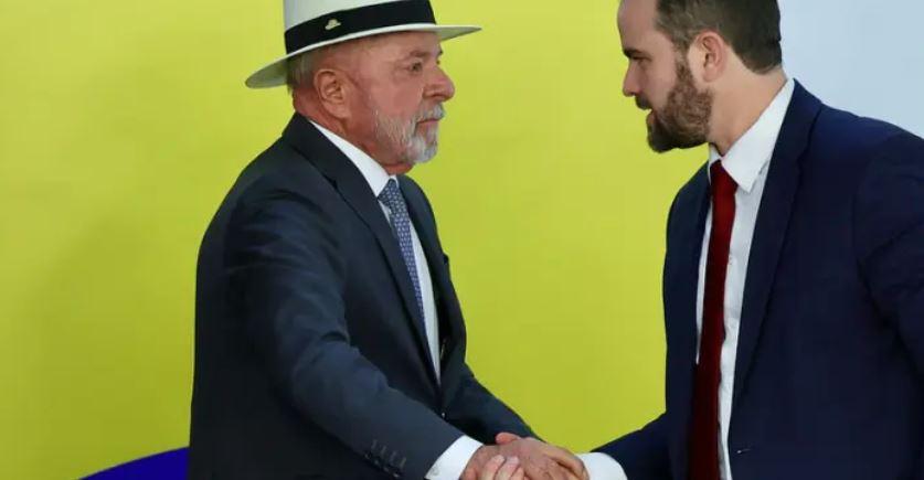 Governo Lula arrecada R$ 1,58 trilhão dos pagadores de impostos no 1° semestre