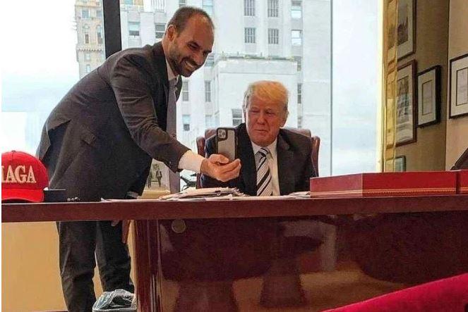 Governo Trump concede green card dos EUA a Eduardo Bolsonaro