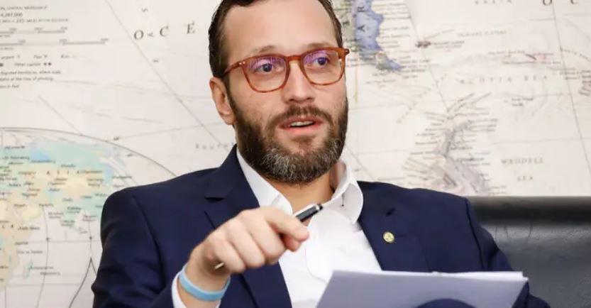 Filipe Barros promete priorizar impeachment de ministros do STF no Senado